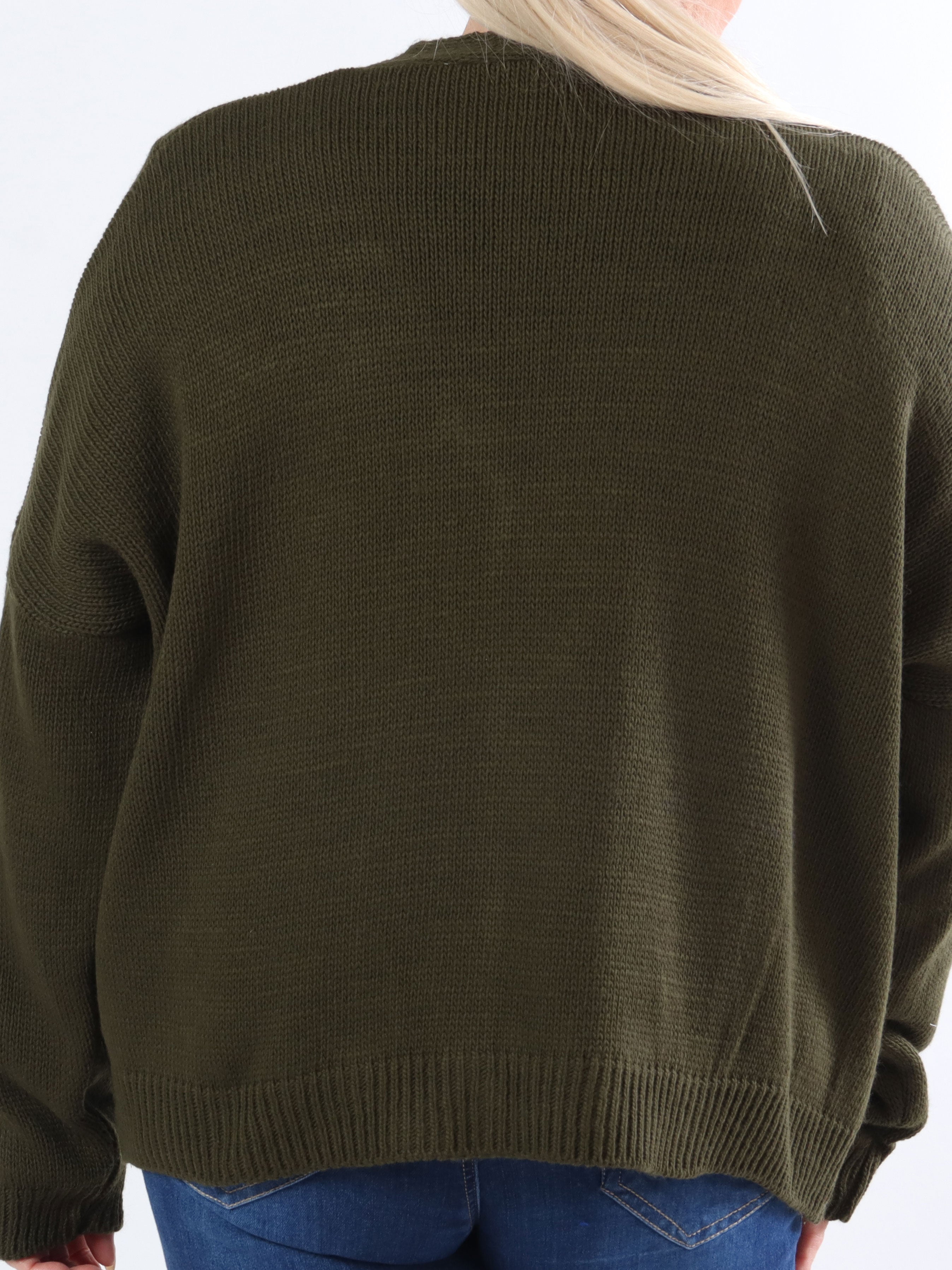 Susana - Kort plus size strikcardigan med skinnende knapper